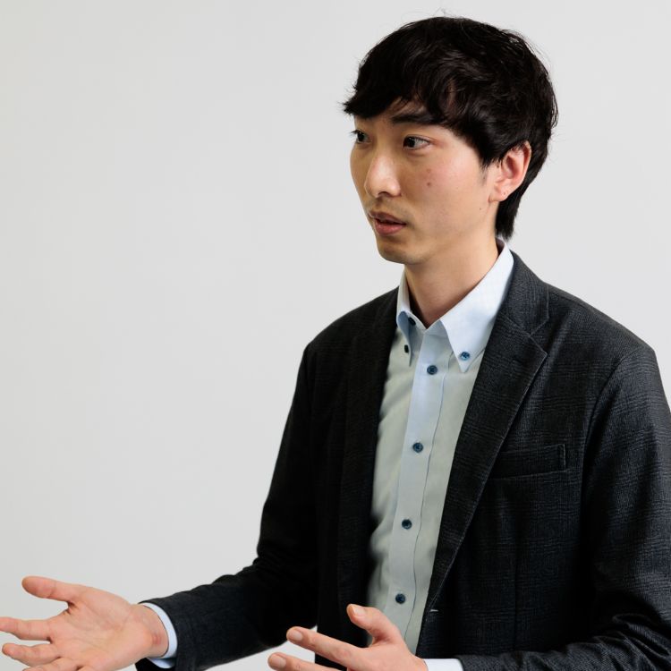 脳科学研究の道から、
なぜメディアハウスへ？